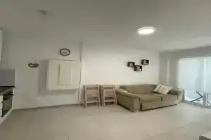 Sunshine Apt Qerret-Golem Beach-Self-Check-in Apartments, Golem