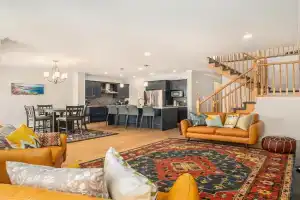 Fully Furnished 4 Bedroom House in, Ottawa