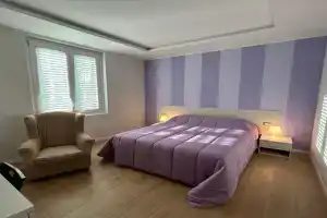 Etrusco Viola - Appartamento "Giglio Viola" Apartments, Bagno a Ripoli