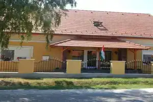 Ferenc Vendégháza Apartments, Balatonlelle