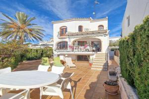 Casa Isabel by Mandalay Rentals, Moraira