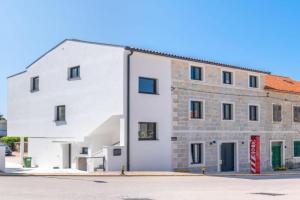 Stone house, Baska Voda