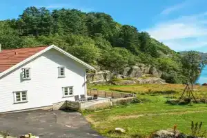 Lovely Home In With Wi-Fi Guest house, Farsund
