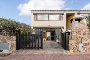 Villetta a schiera 750m SPIAGGIA 600m CENTRO Guest house, Budoni