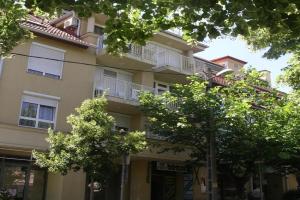 City Apartman, Heviz