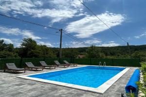 4 Bedroom Nice Home In Smoljanac, Seliste Dreznicko