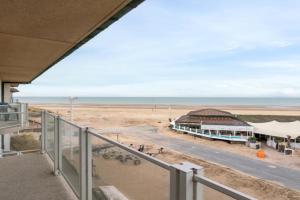 Luxe app met zicht op zee en duinen - 6 personen Apartments, Koksijde