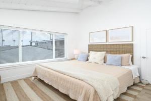 6 Bedroom Duplex near the Balboa Pier and Fun Zone with AC, Newport Beach