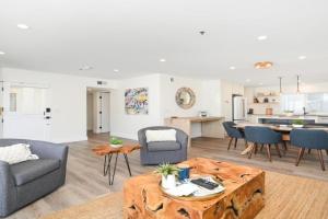 4 bedroom Renovated Home on Balboa Island, Newport Beach