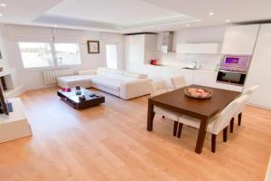 Anna & Thomas - Center Apt Apartments, Sitges