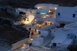 Kanava Cave Winery Villa, Messaria