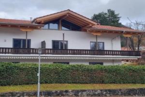 MC MONTI, 80qm, NETFLIX, Speed-WLAN, TV, kostenloser Parkplatz Apartments, Ruhpolding