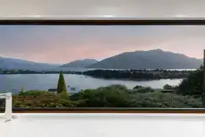 QT Paradise: Panoramic Views & Elegant Comfort Guest house, Queenstown