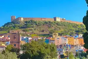 Casa vacanza comoda con vista, Bosa
