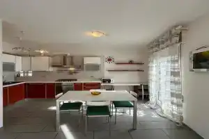 Residence Stefania Dependance Trilocale - AGENZIA COCAL Apartments, Caorle