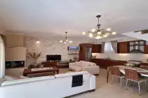 S&A House, Benitses