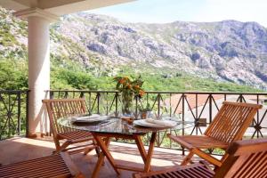 GN Apartmani with Mountains view, Orahovac