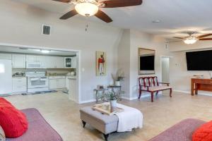 Cozy Home about 12 Mi to Downtown! Guest house, Jacksonville