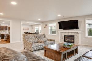 Modern Home 2 Mi to University of Oregon! Guest house, Eugene