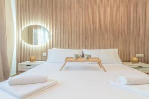 New Renovated Apt in City Center Apartments, Heraklio Town
