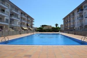 Apartamento Reformado con Piscina cerca de la Playa y Centro de, Ideal para Familias - ES-323-58, L'Estartit