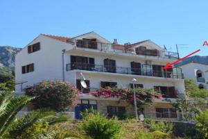 Apartments by the sea Gradac, Makarska - 22460, Brist