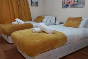 Two Bedroom Semi-detached Modern House in, Birmingham