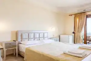 MON REPOS Apart-hotel, Skopelos Town
