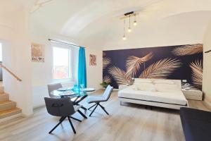 HomeholidaySanremo - Classic Guest house, Sanremo