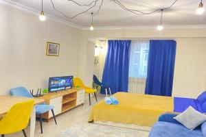 Studiya u ozera v zhivopisnom meste Apartments, Almaty