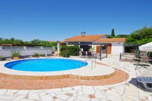 Holiday house Nena, Pula