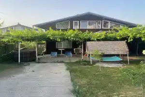 Villa Matsa, Panichishte