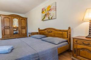Apartamenti 2-kimnatni v tsentri, m. Palats Sportu, Kiev