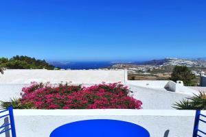 Secret North House, Pirgos
