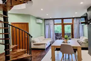 The View Townhouse, Veliko Tarnovo