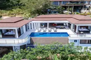 Sunny Banks 4 Bedroom Pool Villa, Ban Lamai