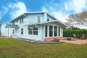 Modern 3BR, Pet-Friendly, WiFi, Washer & Dryer Guest house, West Palm Beach