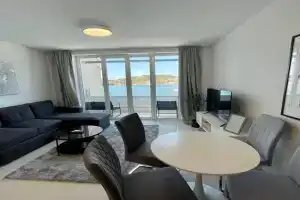 Seaside Apartment M 6 -SeaView and Parking, Stikovica