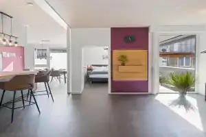 Casa Milla-Zentrales, modernes Loft in -am Fluss mit Balkon, Parkplatz und grosser Küche, Langenthal