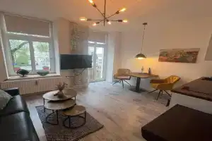 Laluna Modernes Wohnstudio mit Balkon im Herzen von, Bad Rothenfelde