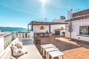 Penthouse with rooftop terrace in Torrecilla, Nerja