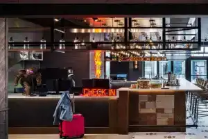 Moxy Downtown Hotel, Springfield