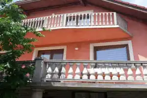 Júlia Apartman, Balatonalmadi
