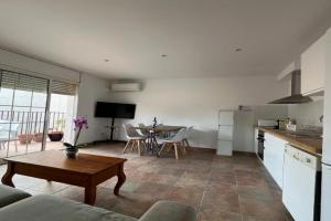 Budha's apARTment, relax & confort centro, Calafell