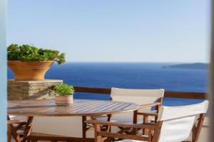 Grand Blue Terrace - Island house by Hostandros, Batsi