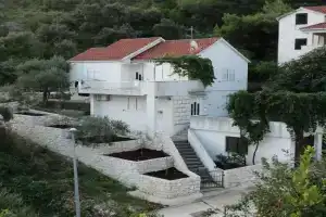 Apartments with a parking space, Brac - 22664, Postira