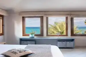 Exceptional Beachfront Villa Blue Cocoon, Pefkohori