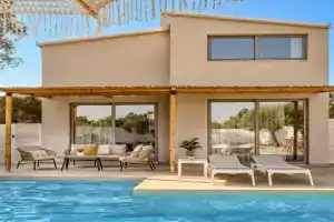 Villa Romas 1 by Villa Plus, Vasilikos