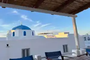 Harry’s studio, Naousa