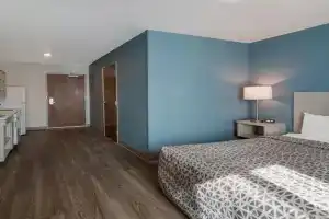 WoodSpring Suites - Cape Coral, Fort Myers